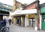 Earlsfield Railway Station - London